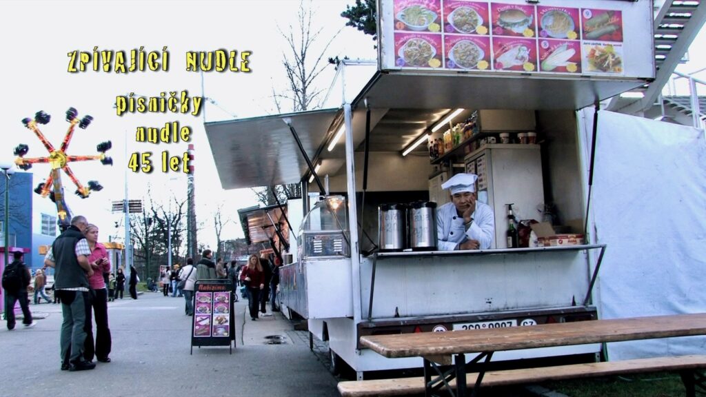 Severní Vietnam je krutý aneb Balada zpívající nudle — záběr z filmu 5