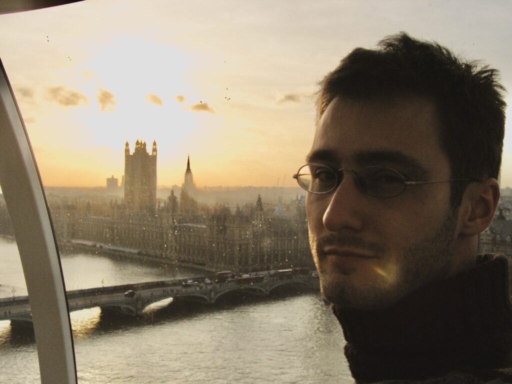 Pohyby za kanálem — fotografie z natáčení v kabině London Eye