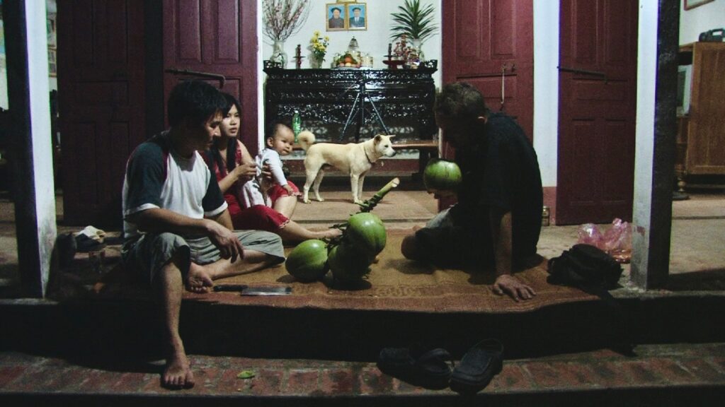 Severní Vietnam je krutý aneb Balada zpívající nudle — záběr z filmu 10