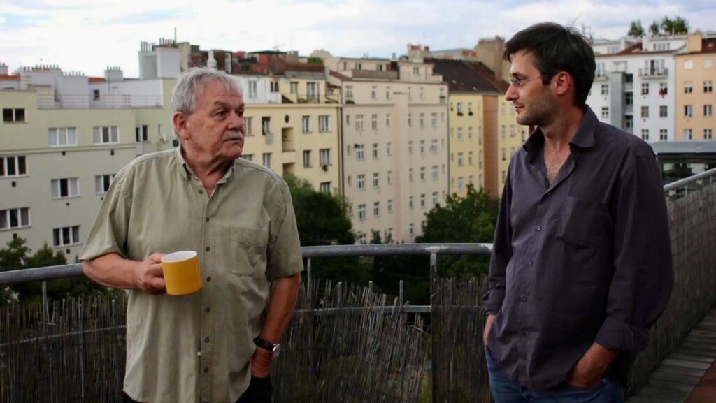Karel Šíp a režisér Karel Koula během natáčení Tajemství rodu Karla Šípa